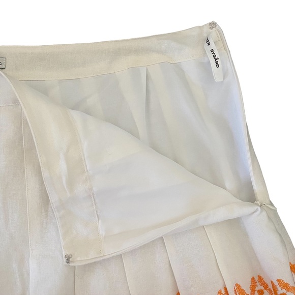 Peter Nygard Cream with Red and Orange Embroidery, Pleated Skirt 16 - Picture 4 of 11